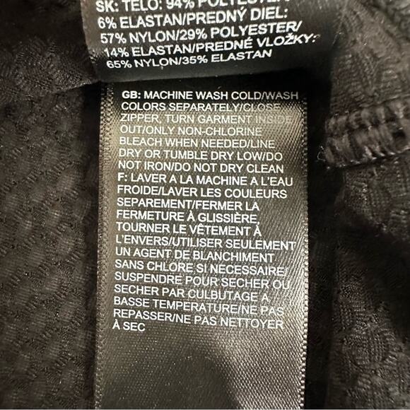 The North Face Black Mesh Workout T Shirt Size M Short Sleeve Sweatshirt - Picture 12 of 13